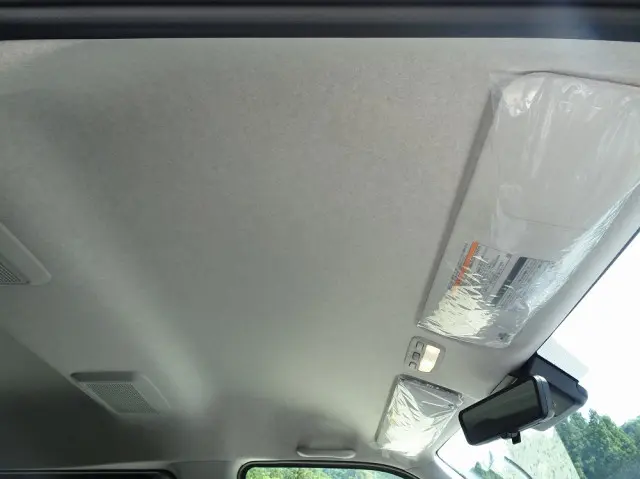トヨタ ハイエース 3BA-TRH219W(4WD)の写真45