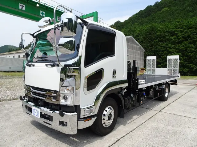 いすゞ フォワード 2RG-FRR90S2(2WD)の写真1