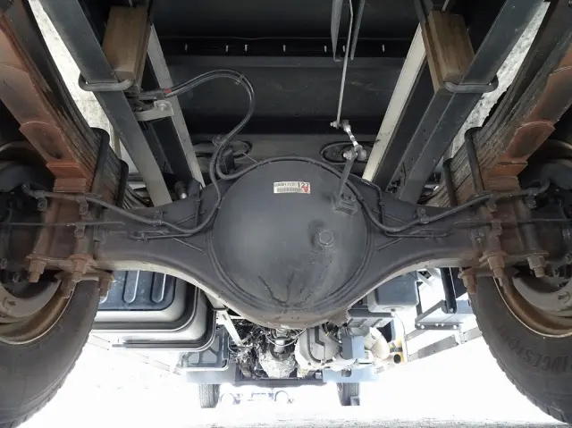 いすゞ フォワード 2RG-FRR90S4(2WD)の写真9