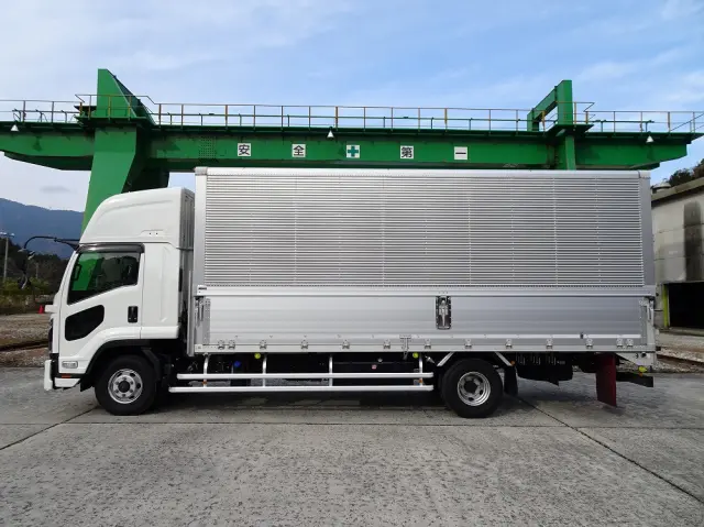 いすゞ フォワード 2RG-FRR90S4(2WD)の写真19