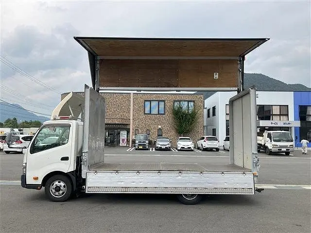 トヨタ ダイナ TKG-XZU710(2WD)の写真7