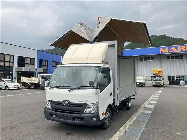 トヨタ ダイナ TKG-XZU710(2WD)の写真8