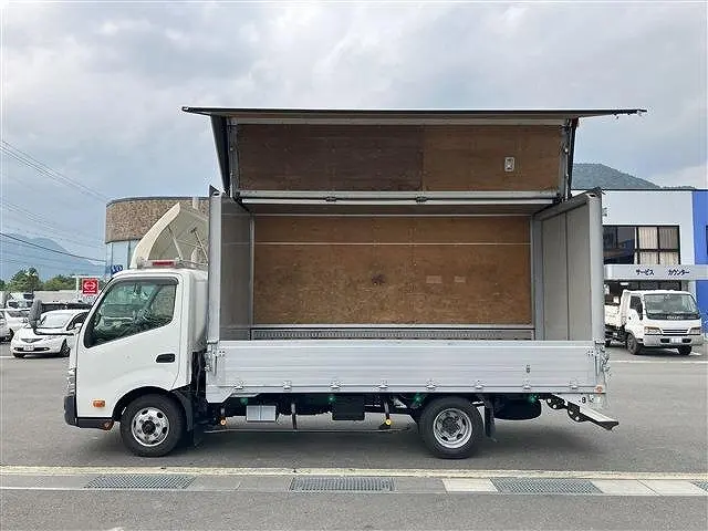 トヨタ ダイナ TKG-XZU710(2WD)の写真11