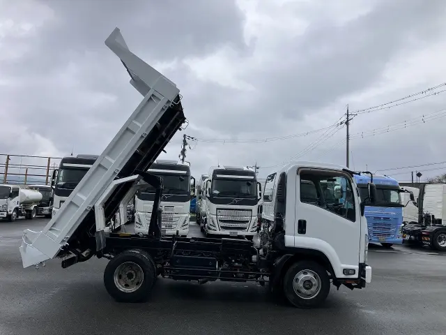 いすゞ フォワード 2RG-FRR90S1の写真9