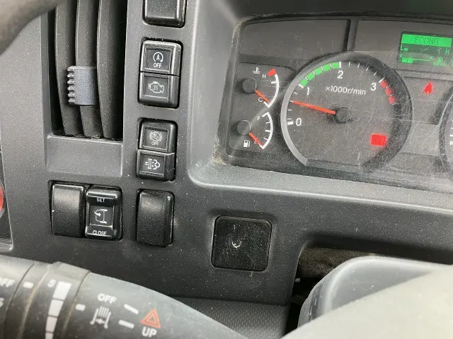 いすゞ フォワード 2RG-FRR90S1の写真31