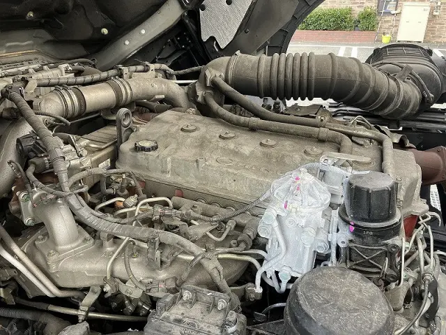 日野 プロフィア 2DG-FW1AHG(8x4)の写真16