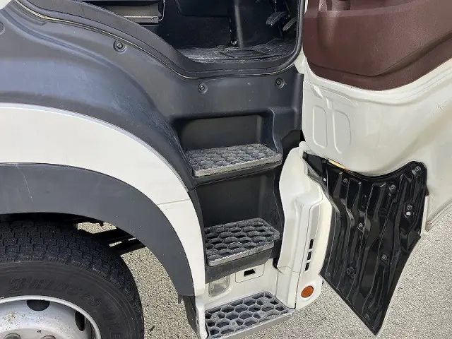 日野 プロフィア 2DG-FW1AHG(8x4)の写真27