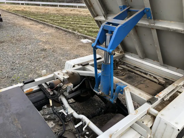 スズキ キャリイ EBD-DA16T(4WD)の写真7