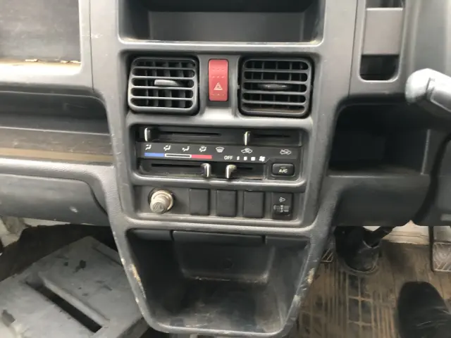 スズキ キャリイ EBD-DA16T(4WD)の写真16