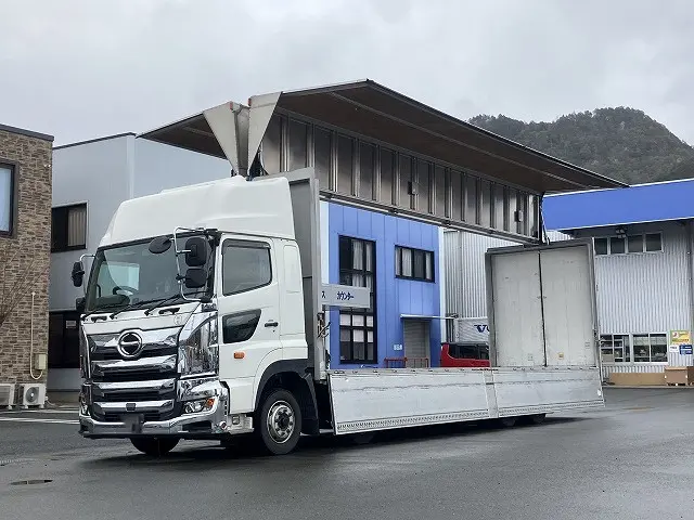 日野 プロフィア 2DG-FW1AHQ(8x4)の写真19