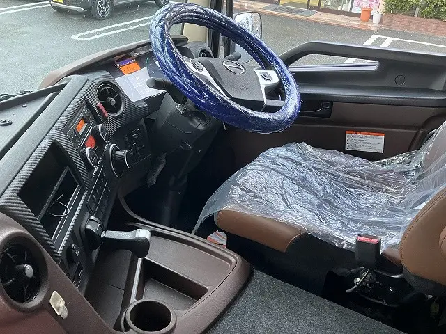 日野 プロフィア 2DG-FW1AHQ(8x4)の写真36