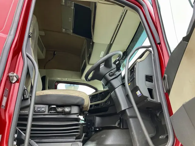 ボルボ FH トラクター QKG-H2TEA1(その他)の写真16