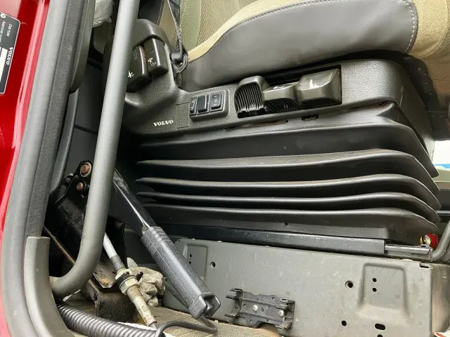 ボルボ FH トラクター QKG-H2TEA1(その他)の写真17