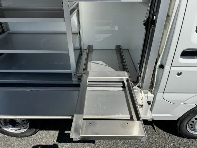 日産 クリッパートラック EBD-DR16T(4WD)の写真9