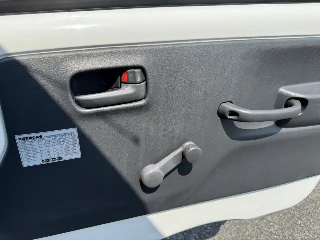 日産 クリッパートラック EBD-DR16T(2WD)の写真24