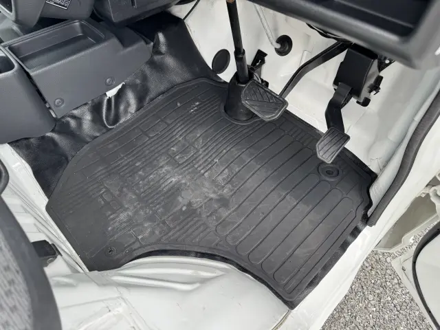 日産 クリッパートラック EBD-DR16T(2WD)の写真39