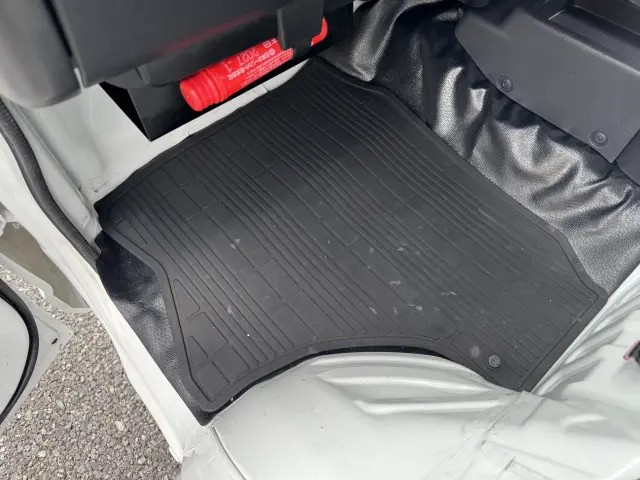 日産 クリッパートラック EBD-DR16T(2WD)の写真40