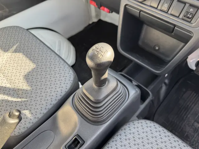 日産 クリッパートラック EBDR16T(4WD)の写真25