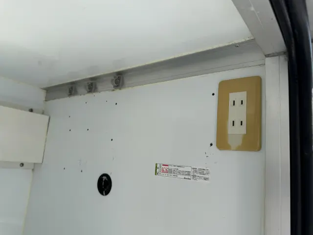 日産 クリッパートラック EBD-DR16T(4WD)の写真9