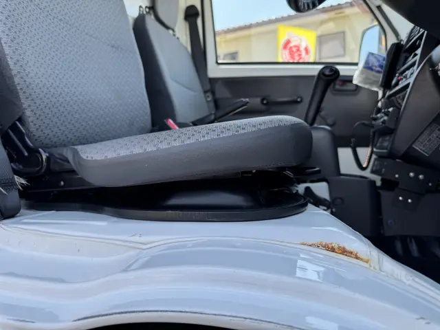 日産 クリッパートラック EBD-DR16T(4WD)の写真45