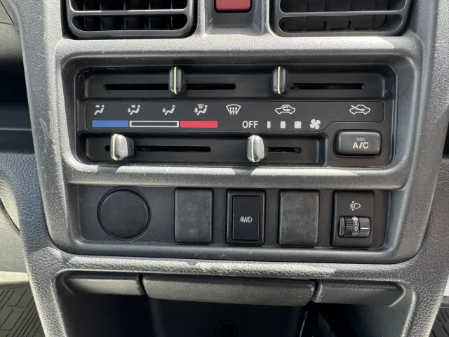 マツダ スクラムトラック EBD-DG16T(4WD)の写真23