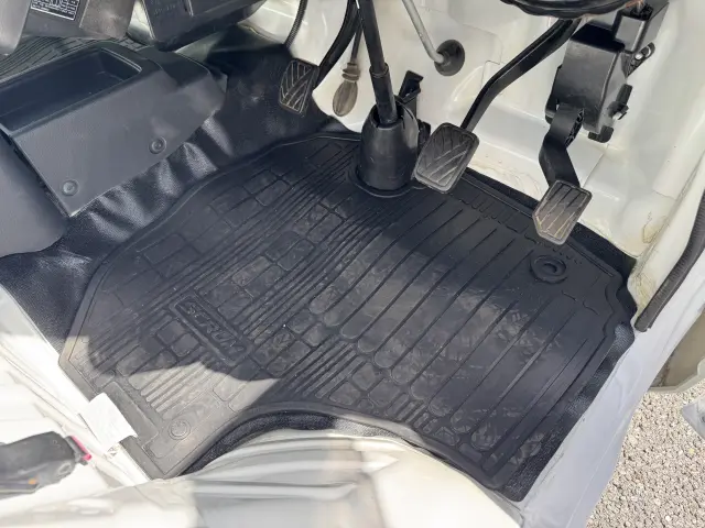 マツダ スクラムトラック EBD-DG16T(4WD)の写真32