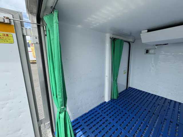 スズキ キャリイ EBD-DA16T(2WD)の写真9