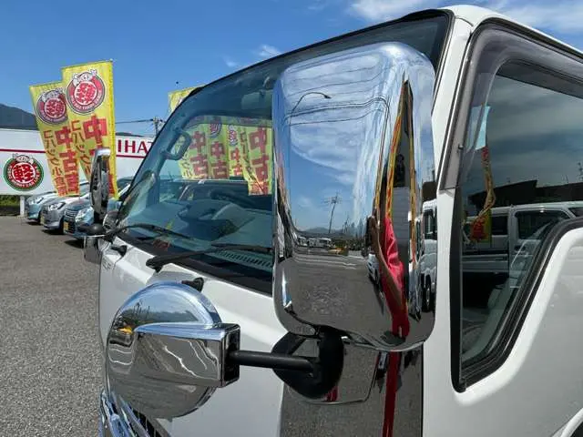 いすゞ エルフ 2RG-NKR88A(2WD)の写真12