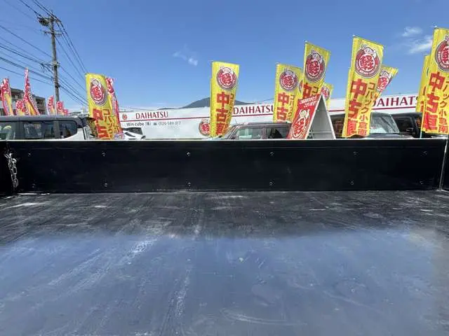 いすゞ エルフ 2RG-NKR88A(2WD)の写真16