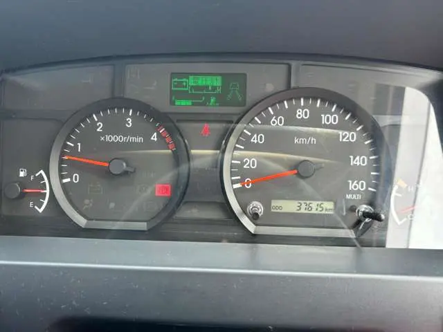 いすゞ エルフ 2RG-NKR88A(2WD)の写真27