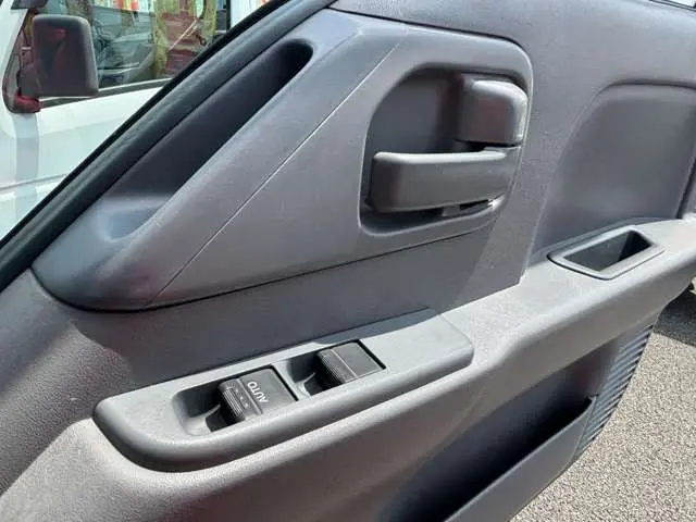 いすゞ エルフ 2RG-NKR88A(2WD)の写真39