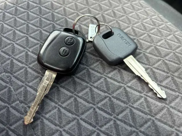 いすゞ エルフ 2RG-NKR88A(2WD)の写真44