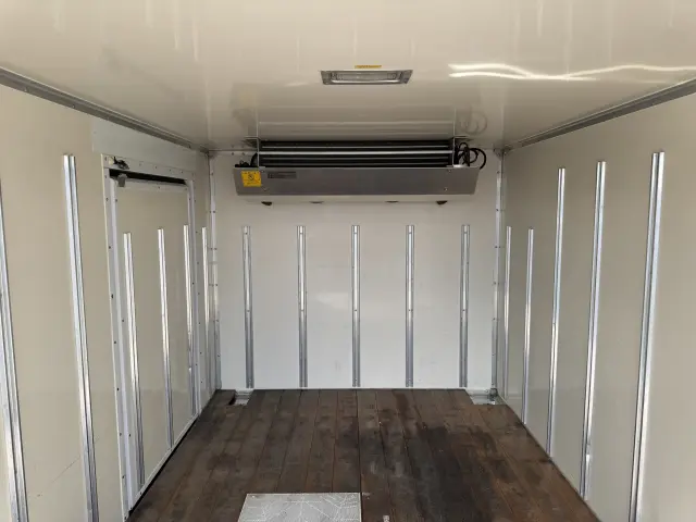 いすゞ エルフ TPG-NHR85AN(2WD)の写真11