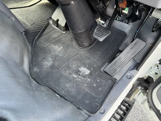 いすゞ エルフ TPG-NHR85AN(2WD)の写真43