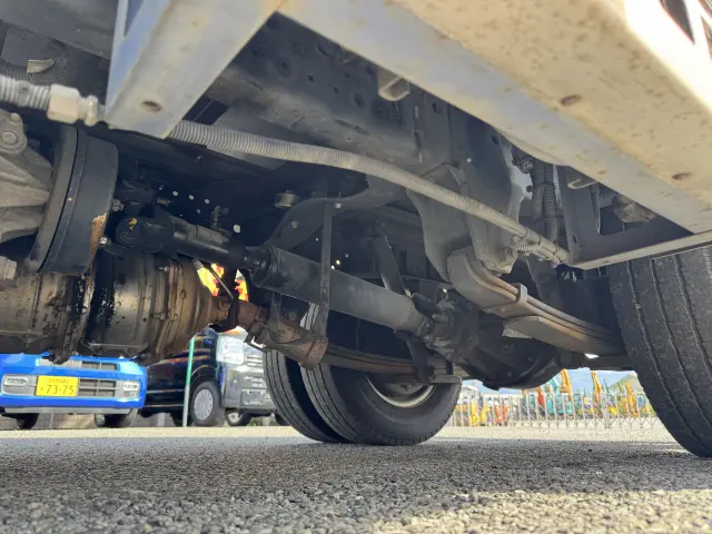 いすゞ エルフ TPG-NHR85AN(2WD)の写真46