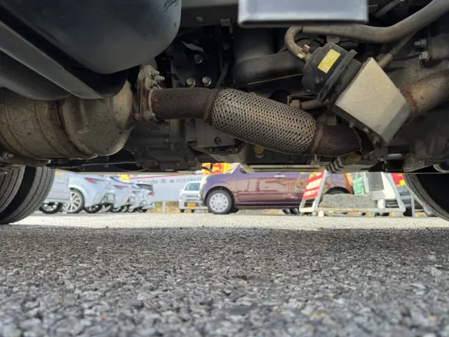 いすゞ エルフ TPG-NHR85AN(2WD)の写真47