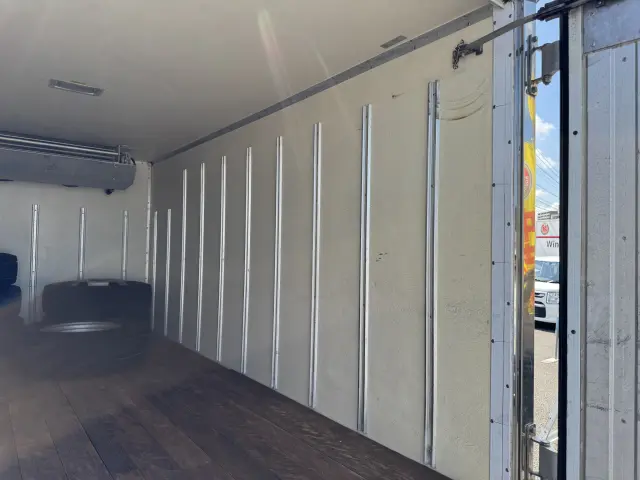 いすゞ エルフ TPG-NHR85AN(2WD)の写真12