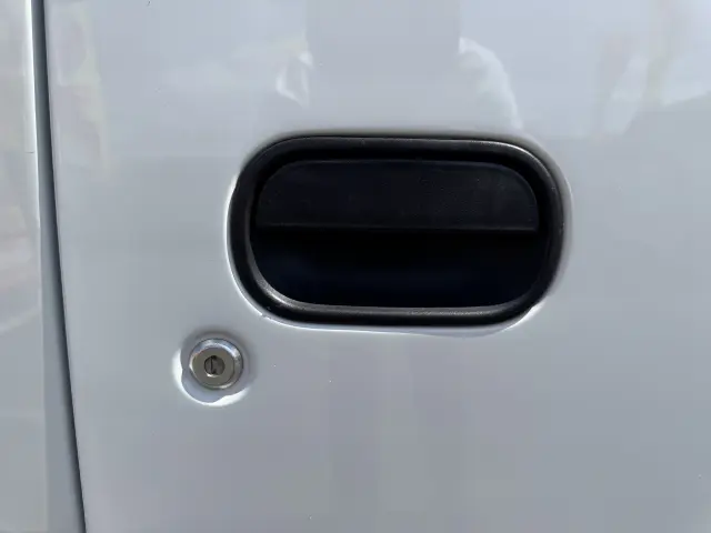 いすゞ エルフ TPG-NHR85AN(2WD)の写真22