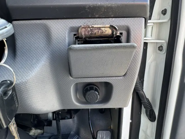 いすゞ エルフ TPG-NHR85AN(2WD)の写真34