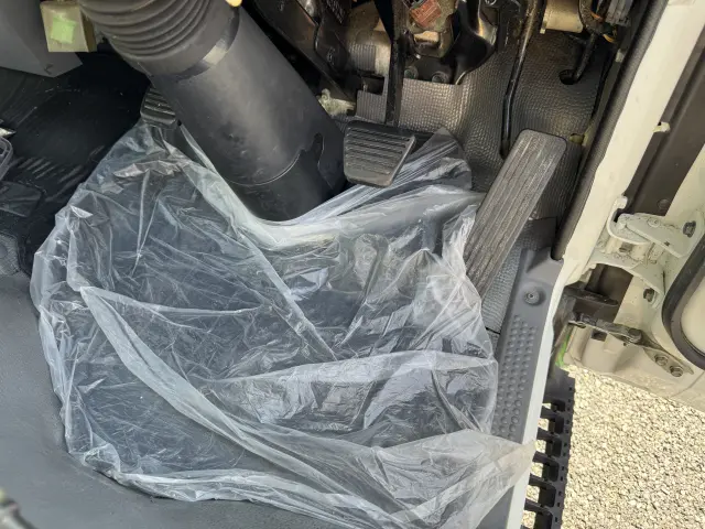 いすゞ エルフ TPG-NHR85AN(2WD)の写真41