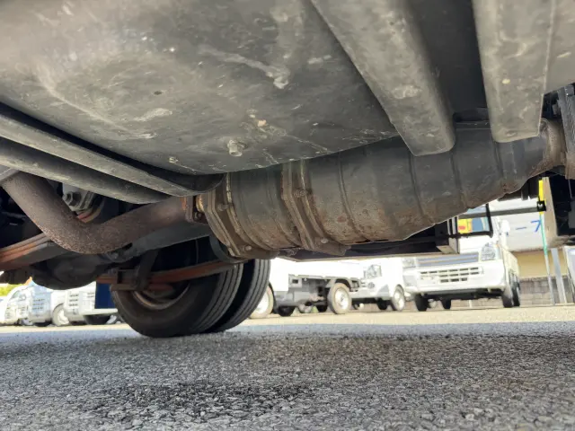 いすゞ エルフ TPG-NHR85AN(2WD)の写真44