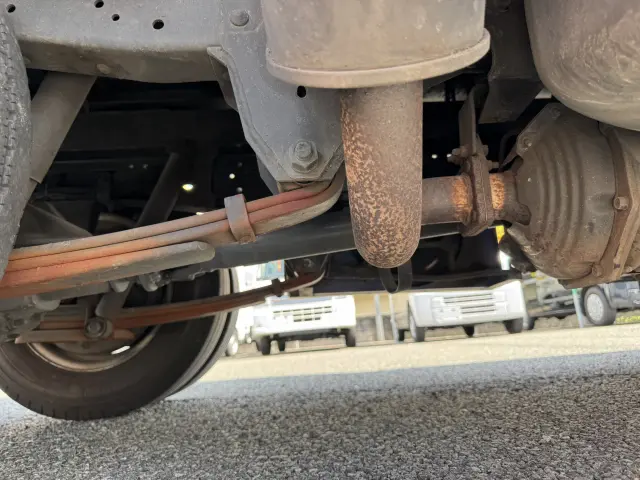 いすゞ エルフ TPG-NHR85AN(2WD)の写真45