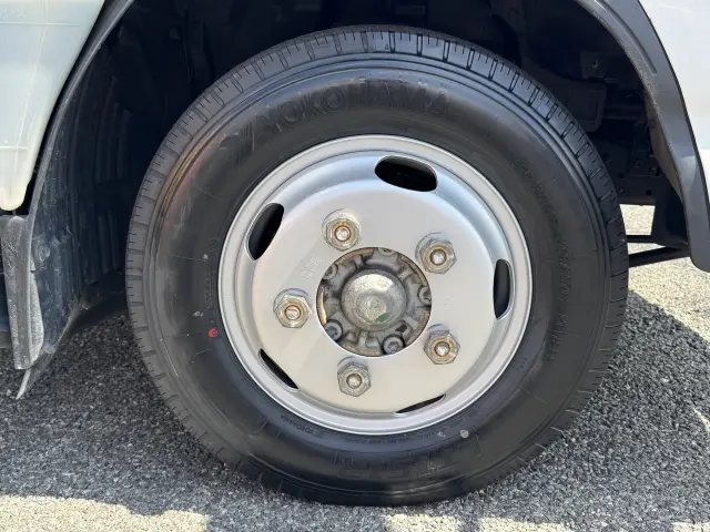 いすゞ エルフ TPG-NHR85AN(2WD)の写真47