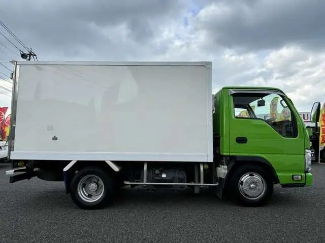 いすゞ エルフ TPG-NHR85N(2WD)の写真4