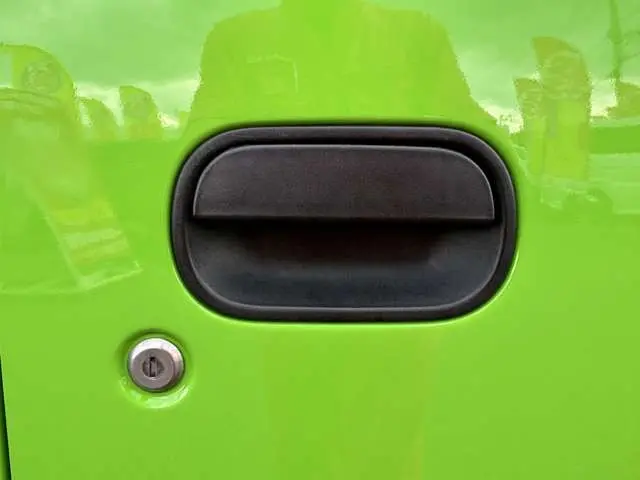 いすゞ エルフ TPG-NHR85N(2WD)の写真13