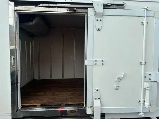 いすゞ エルフ TPG-NHR85N(2WD)の写真19