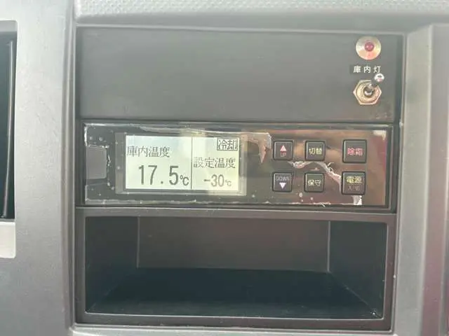 いすゞ エルフ TPG-NHR85N(2WD)の写真27