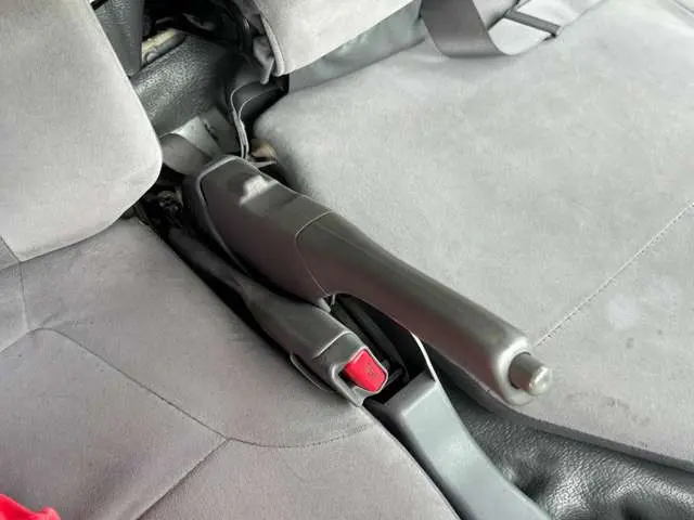 いすゞ エルフ TPG-NHR85N(2WD)の写真38