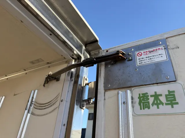 いすゞ エルフ TPG-NHR85AN(2WD)の写真14