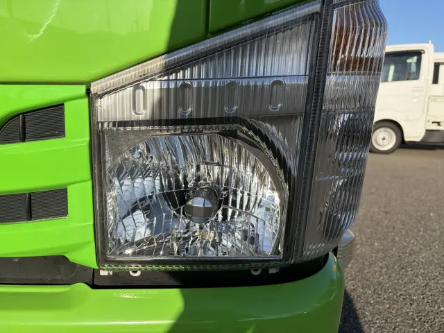 いすゞ エルフ TPG-NHR85AN(2WD)の写真20